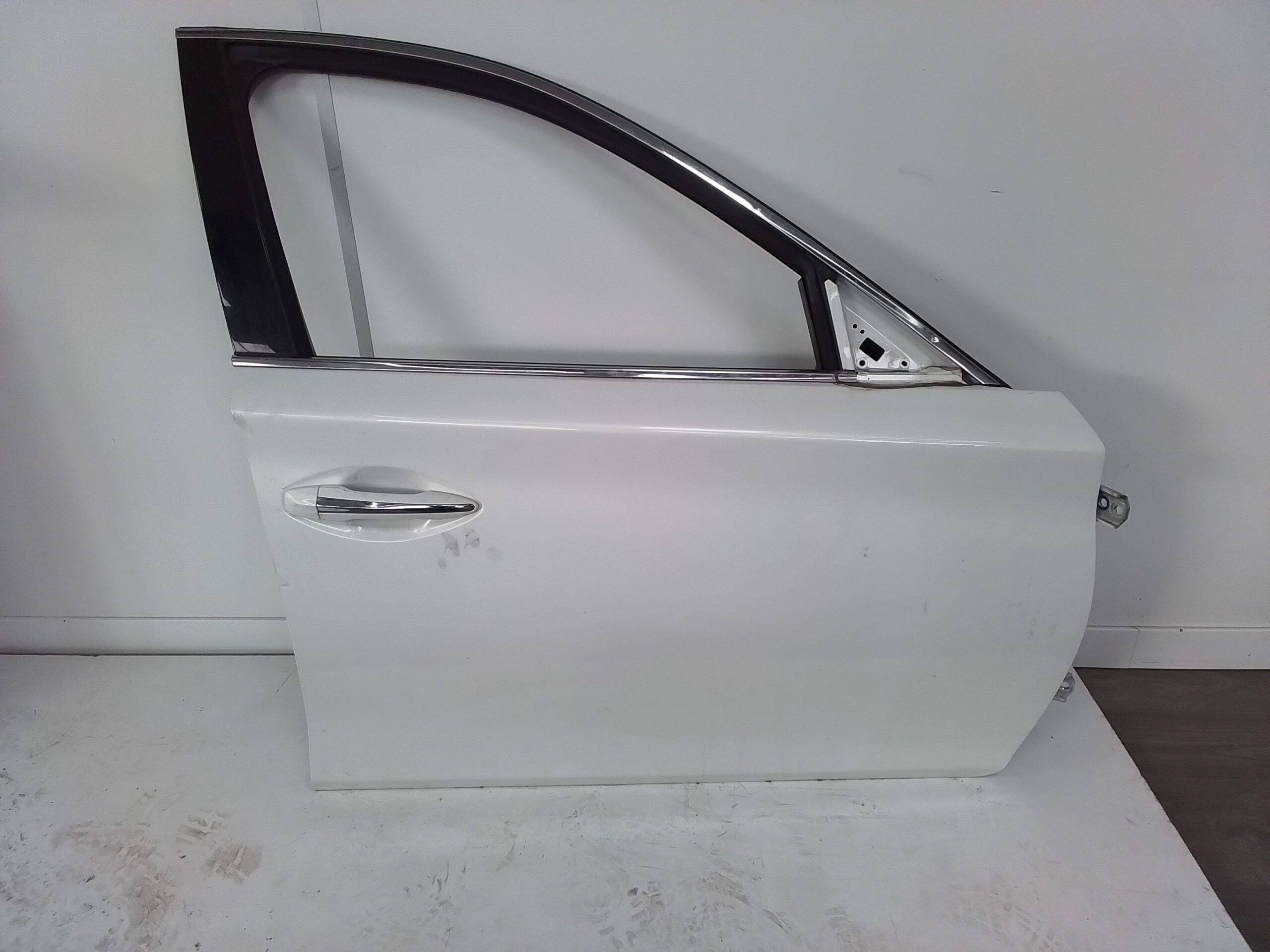 Puerta delantera derecha infiniti q50 (v37)(2013->)