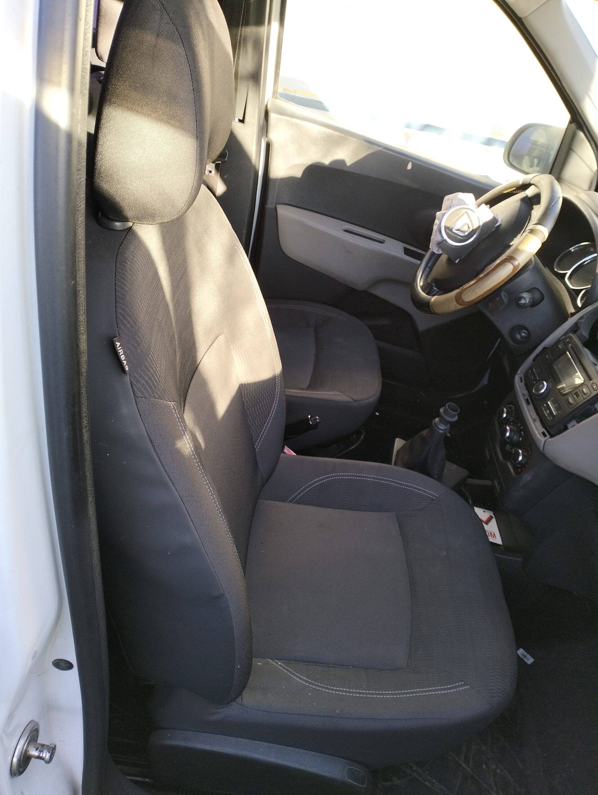 Asiento delantero derecho dacia lodgy (04.2012->)