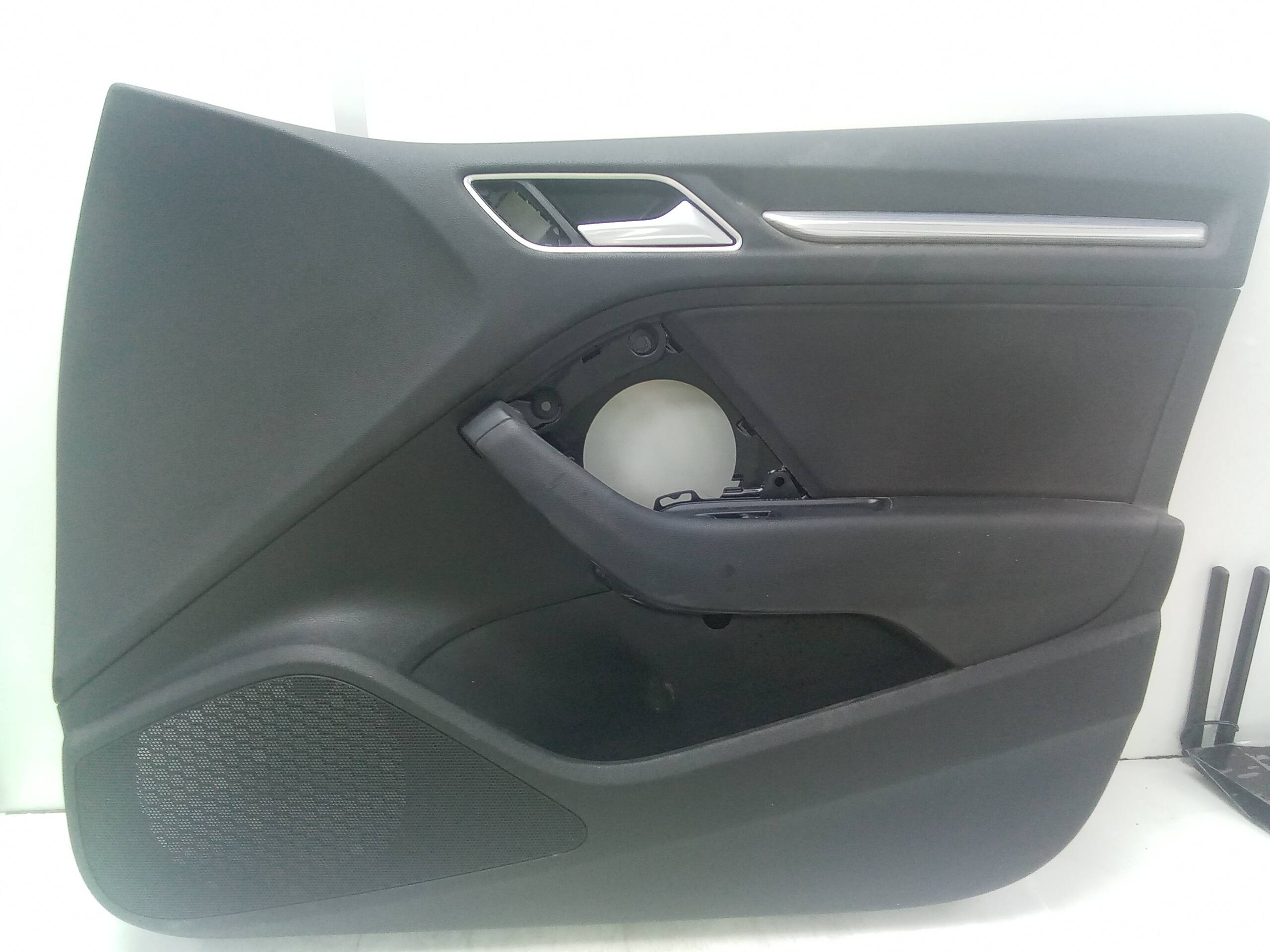 Guarnecido puerta delantera derecha audi a3 sportback (8vf)(04.2016->)