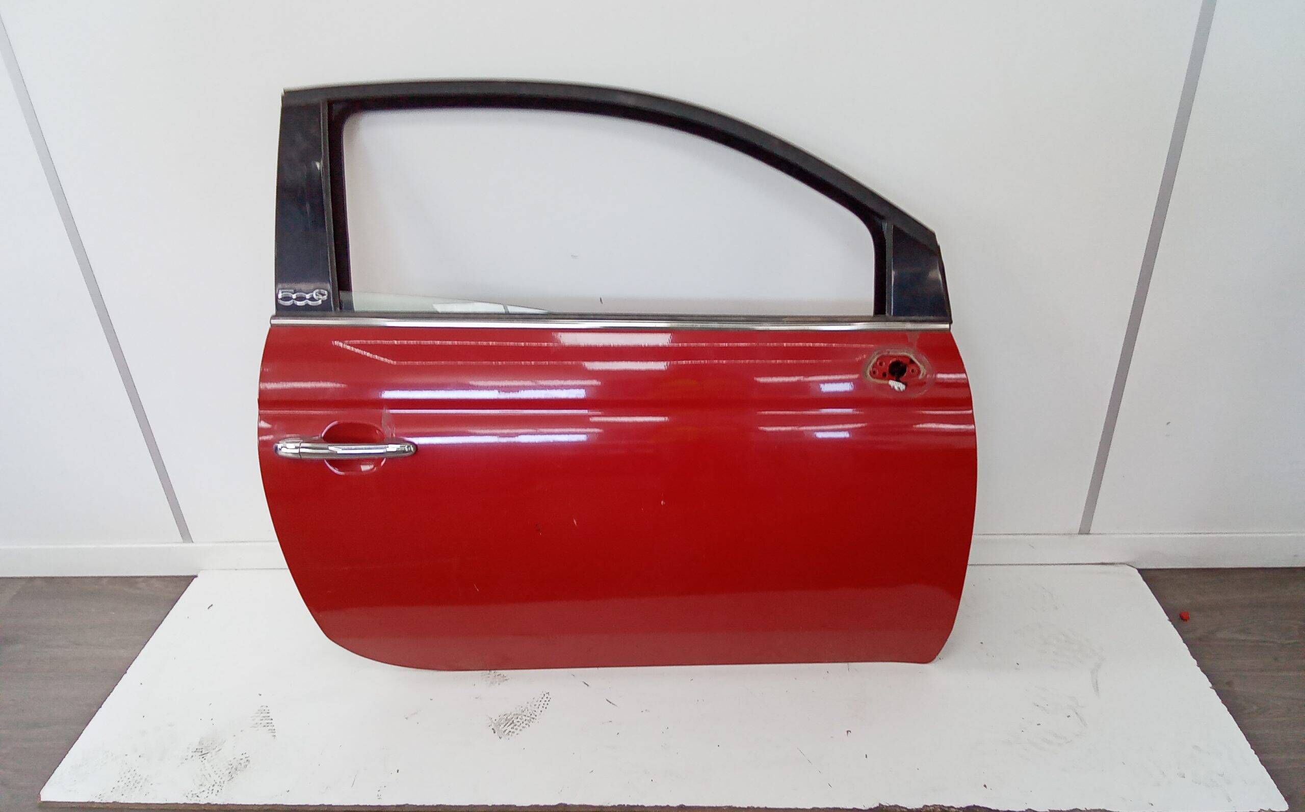 Puerta delantera derecha fiat 500 c