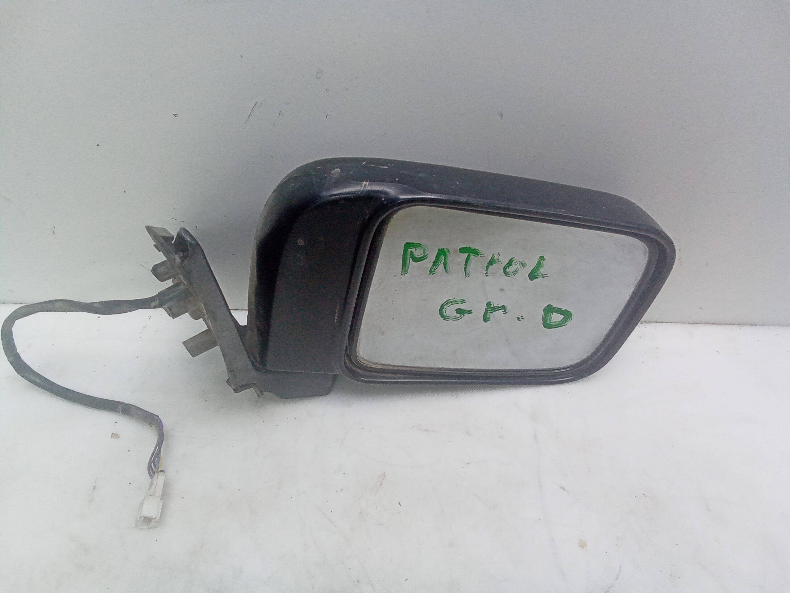 Retrovisor derecho nissan patrol gr (y60)(09.1988->)