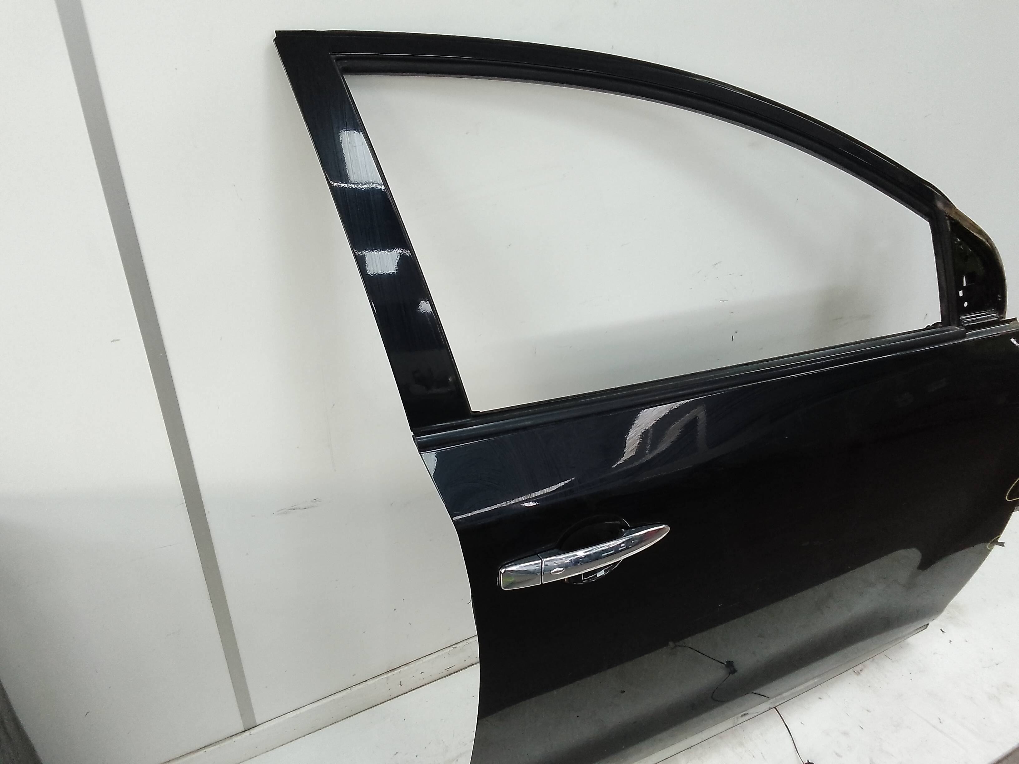 Puerta delantera derecha nissan murano (z51)(06.2008->)