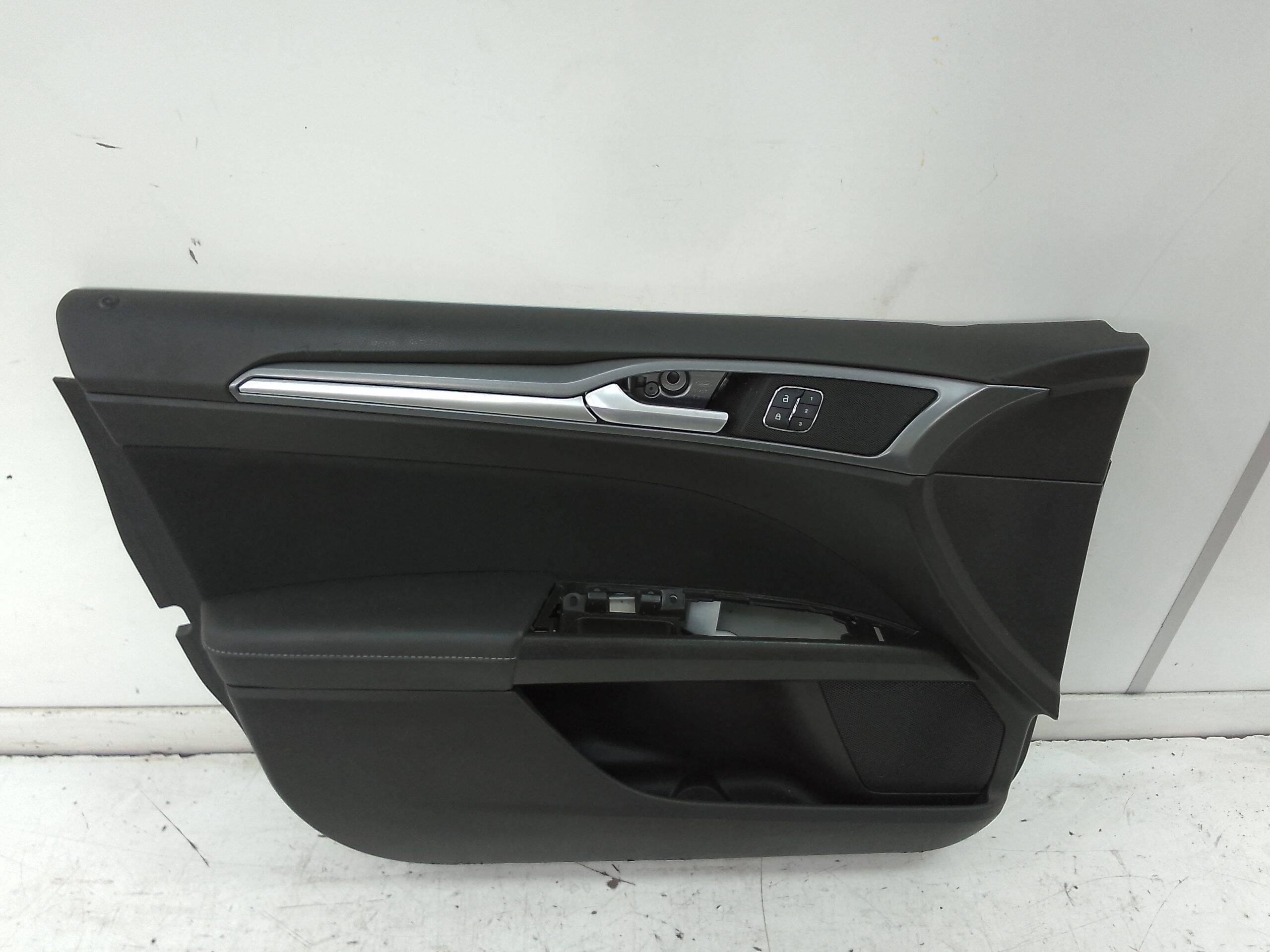 Guarnecido puerta delantera izquierda ford mondeo berlina (cng)(2014->)