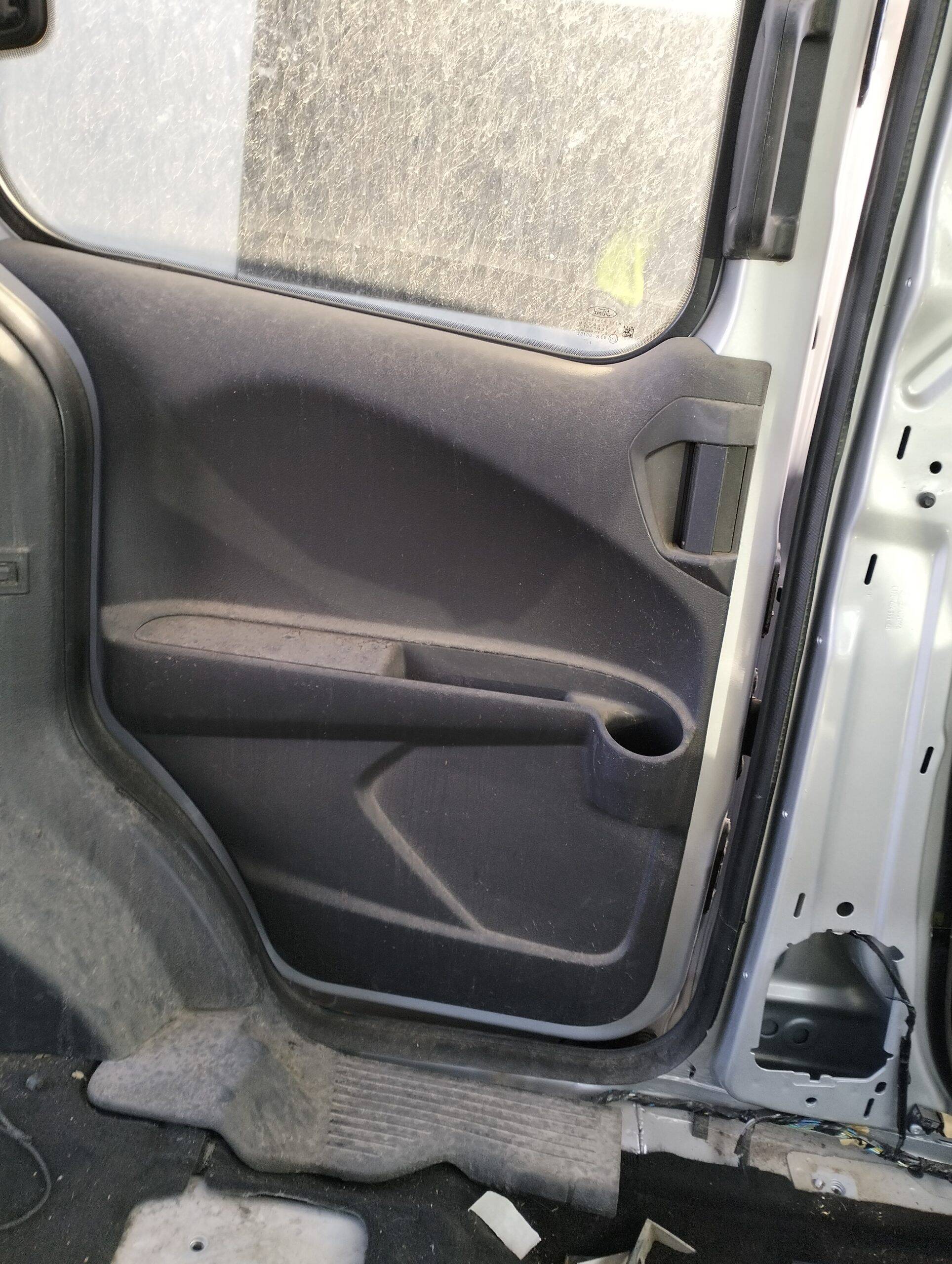 Guarnecido puerta trasera izquierda ford transit courier (c4a)(2013->)