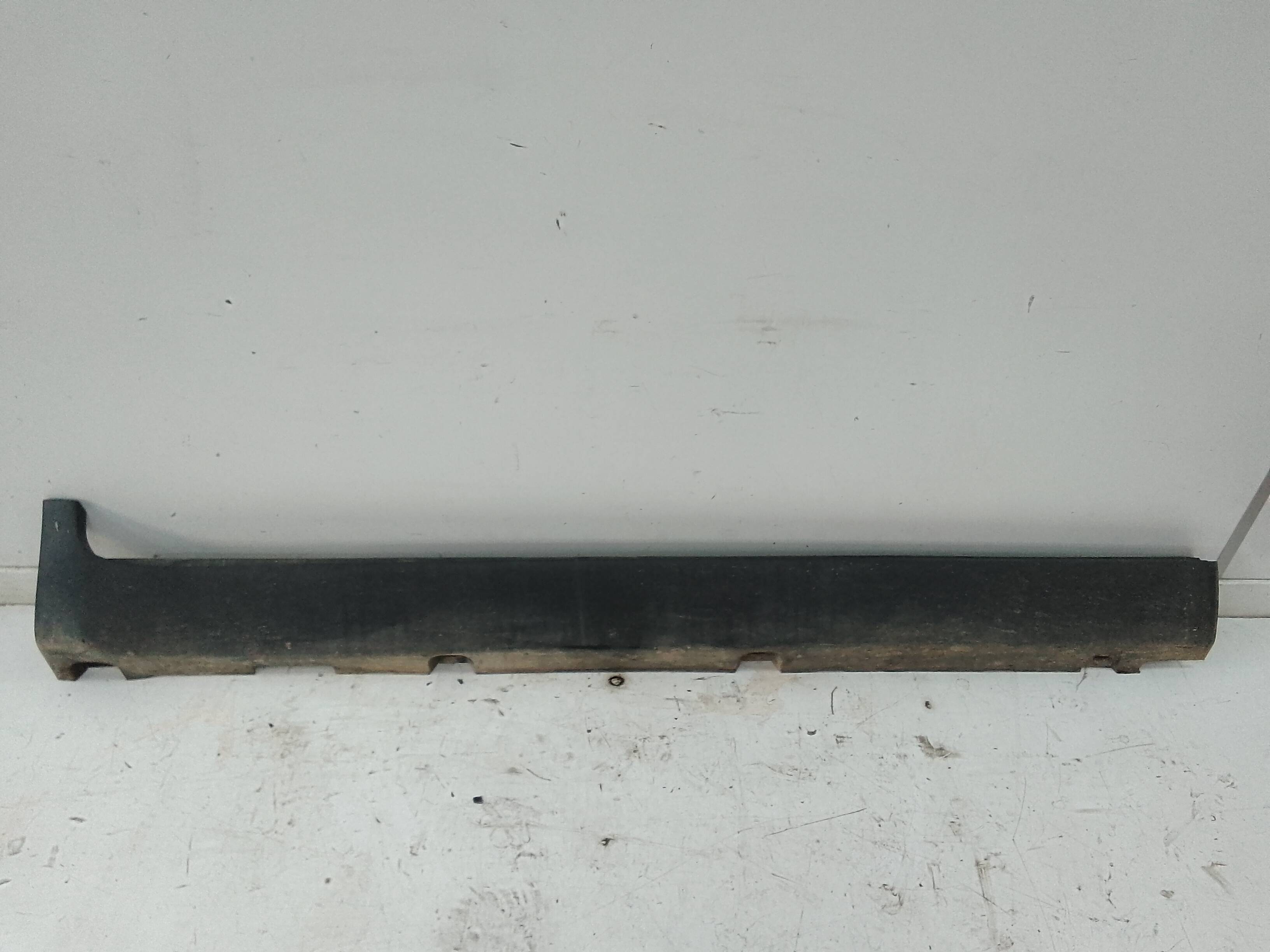 Spoiler talonera derecha ford kuga (cbv)(2008->)