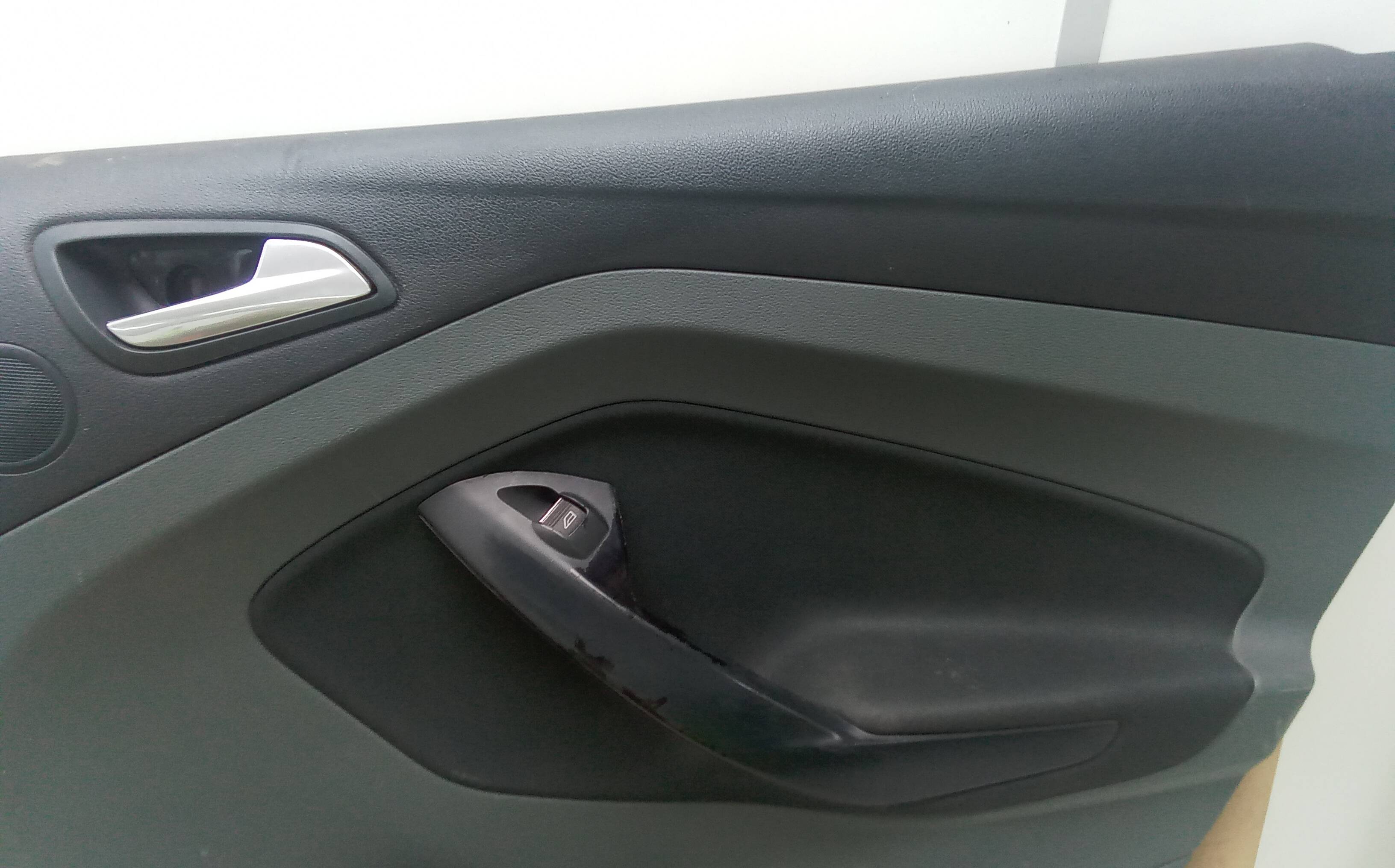 Guarnecido puerta trasera derecha ford c-max (ceu)(2015->)