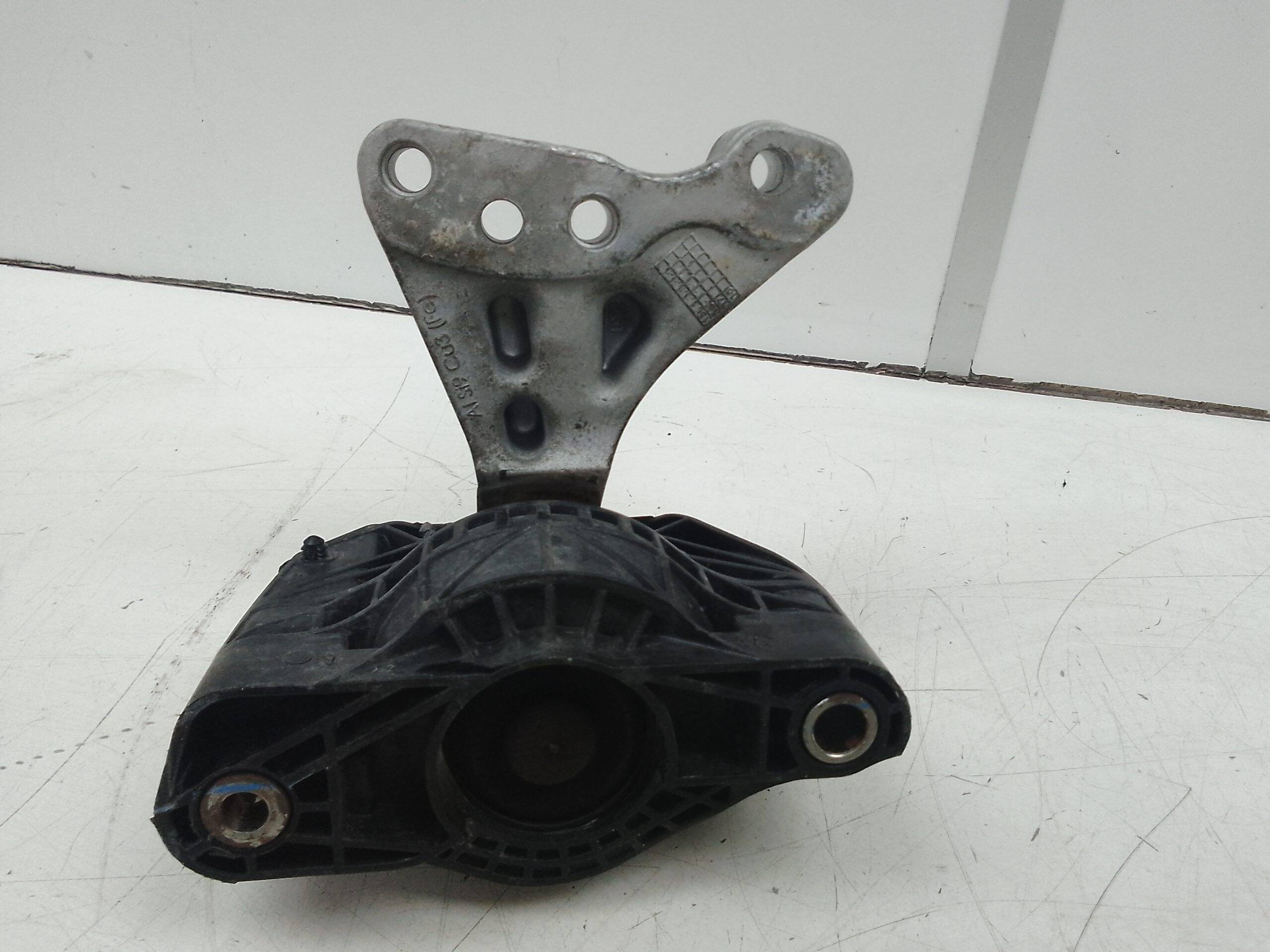 Soporte motor peugeot 208 (01.2012->)