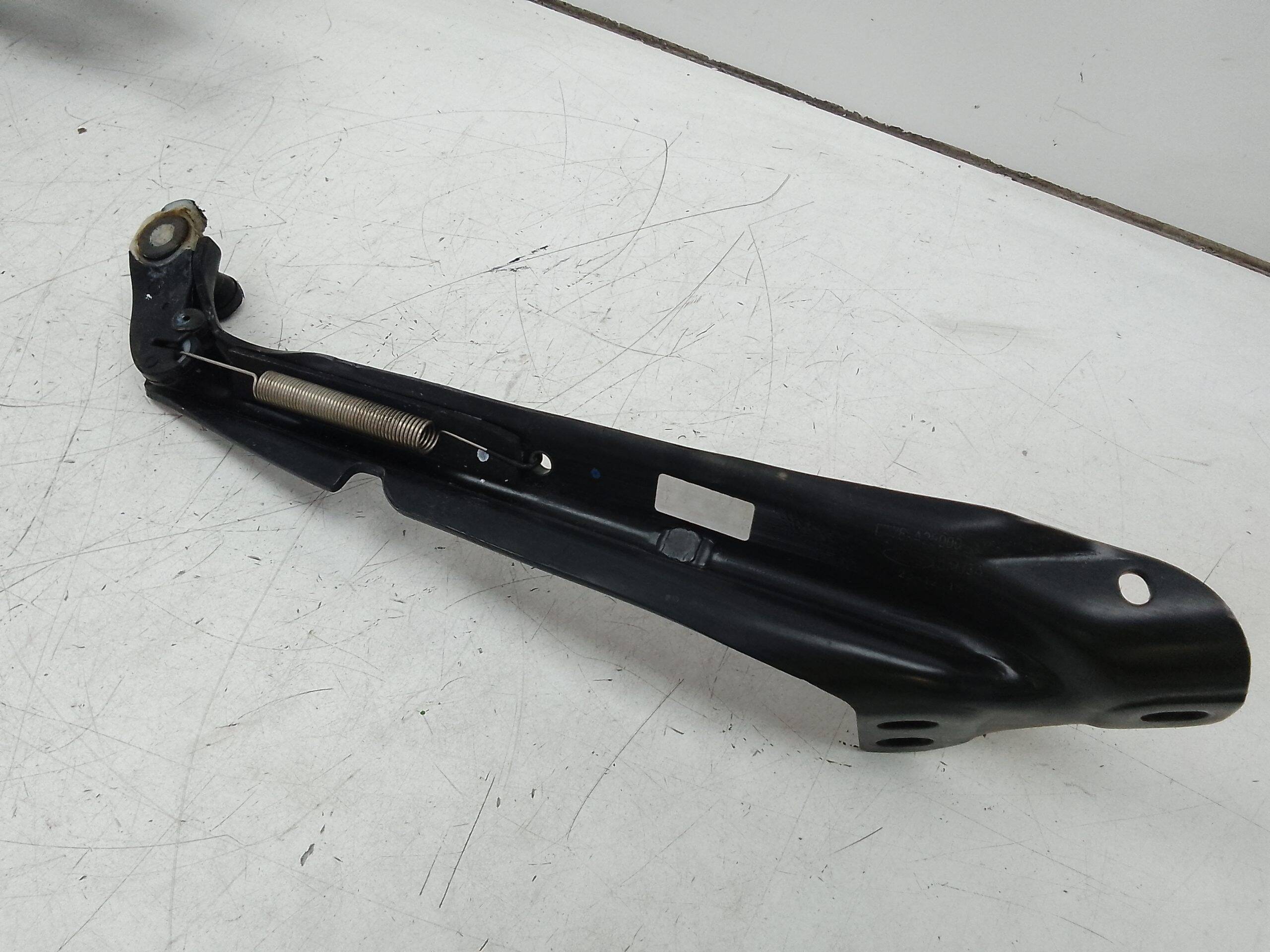 Guia puerta corredera derecha ford transit courier (c4a)(2013->)