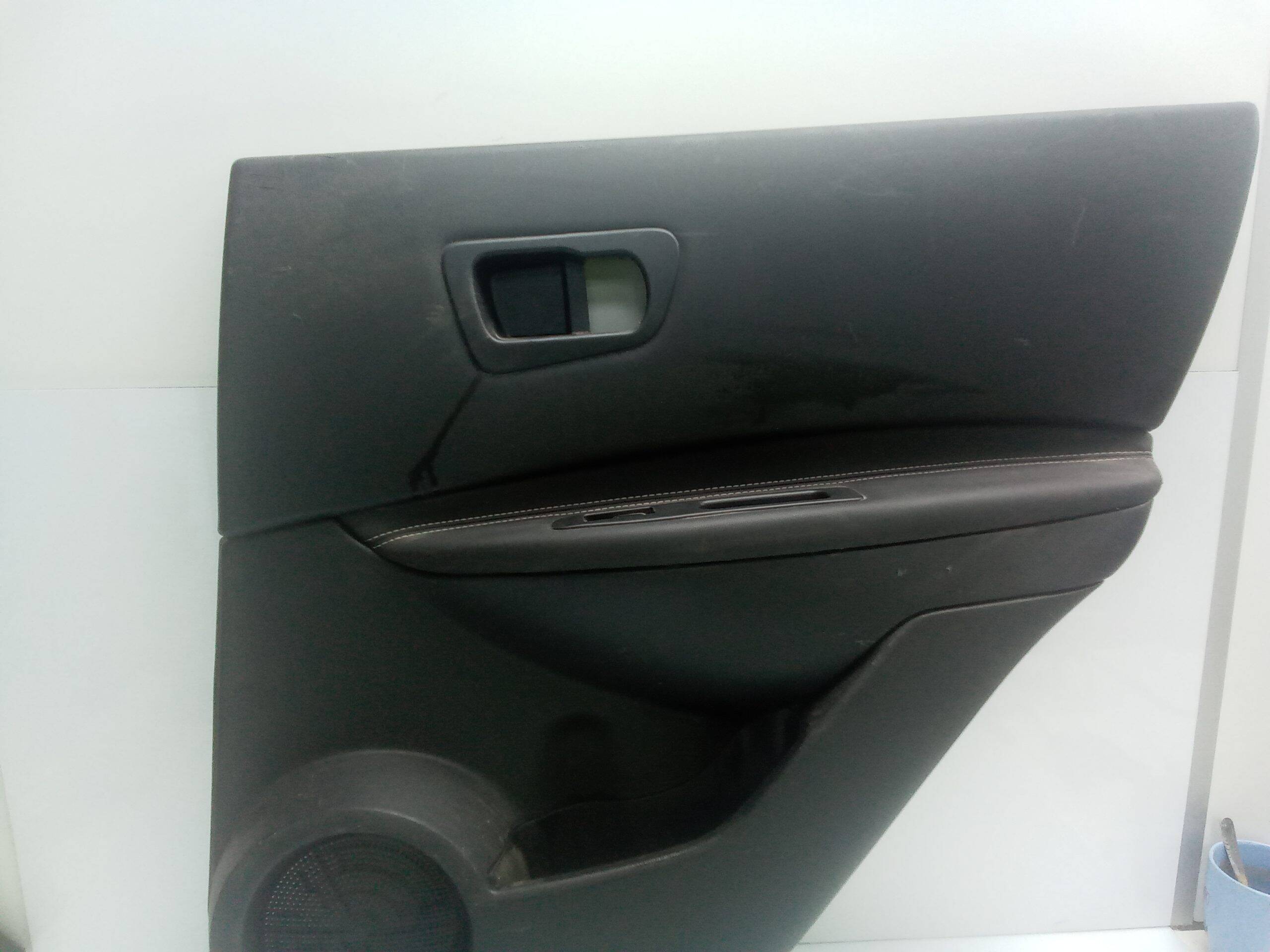 Guarnecido puerta trasera derecha nissan qashqai (j10)(01.2007->)