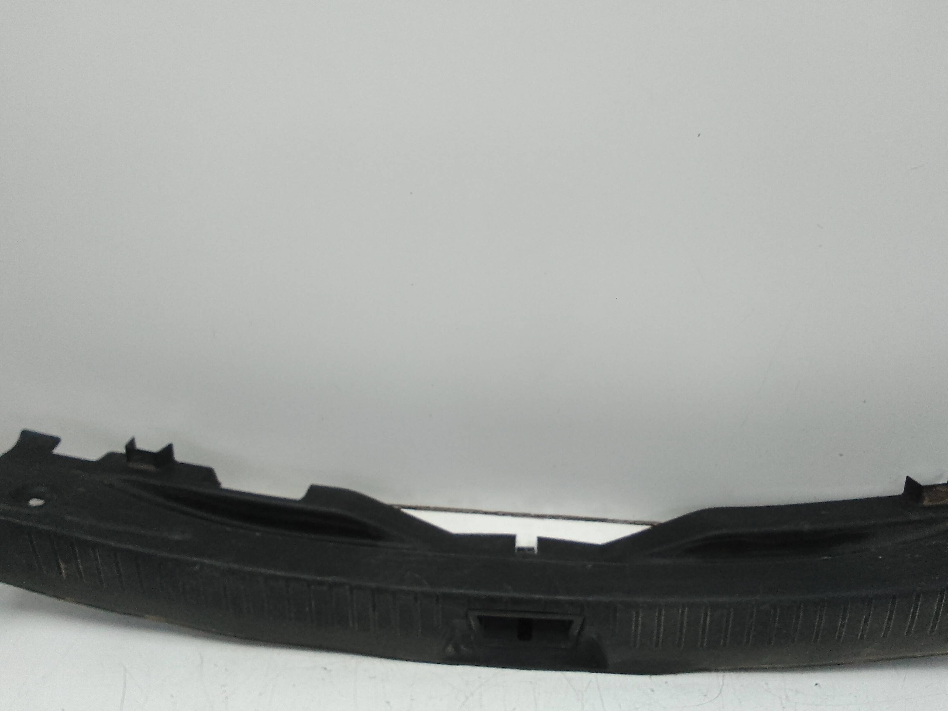 Moldura maletero nissan qashqai (j10)(01.2007->)