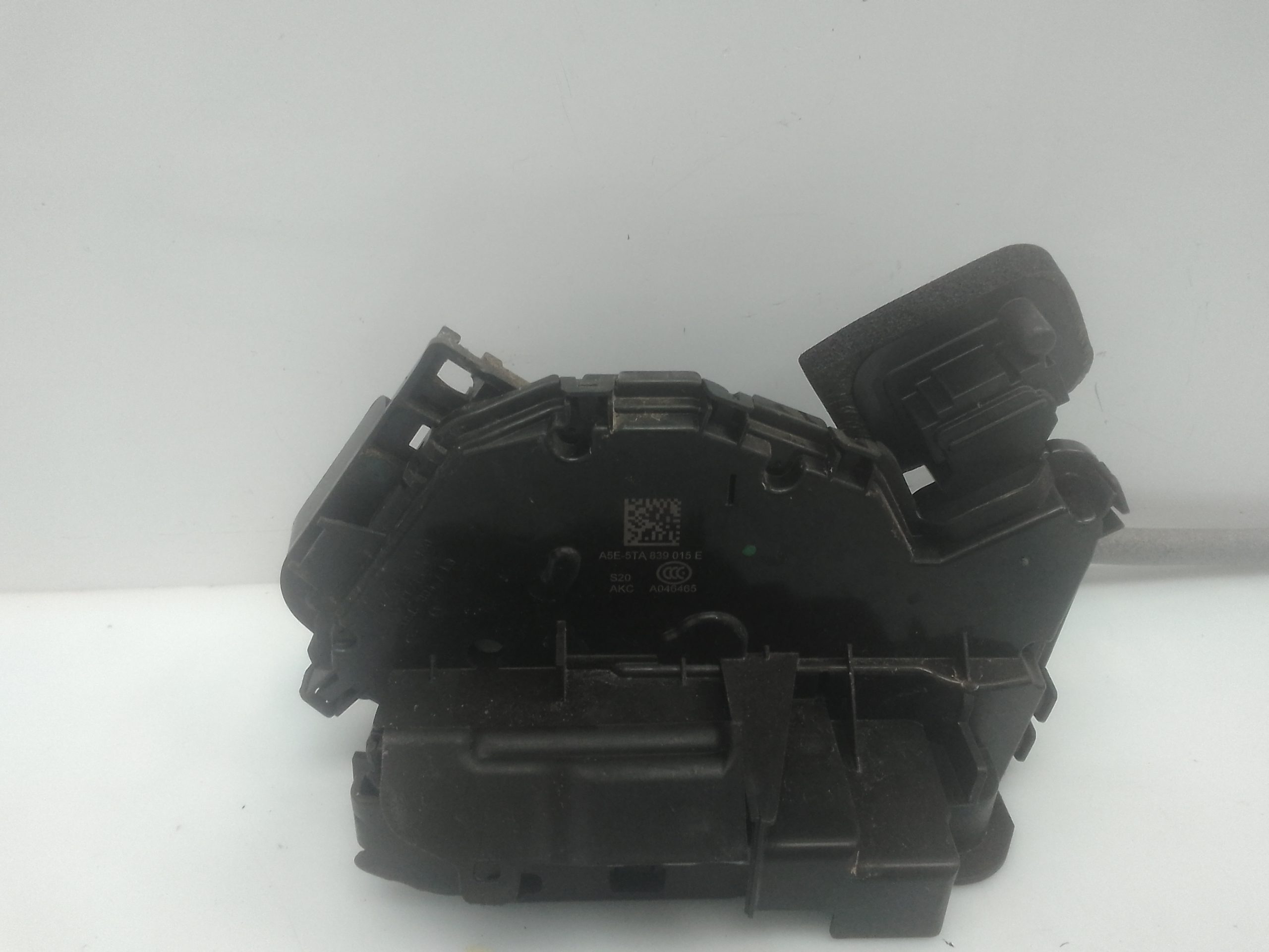 Cerradura puerta trasera izquierda seat toledo (kg3)(07.2012->)